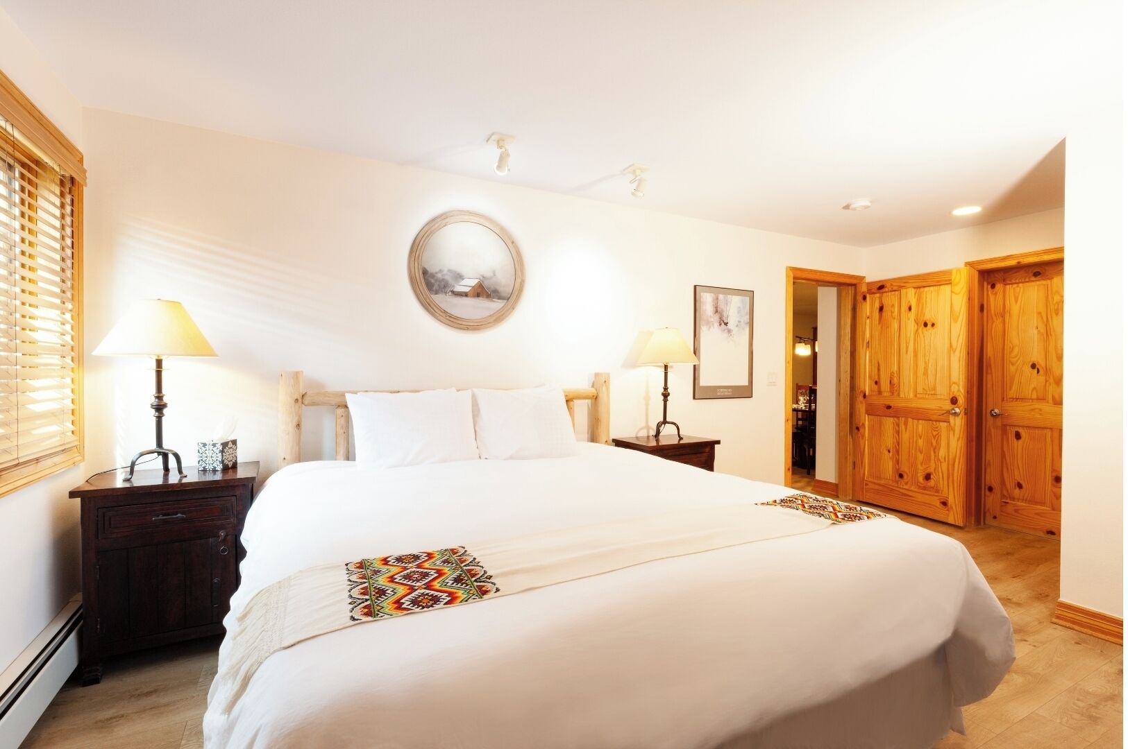 2 bedrooms, WiFi (free), bed sheets