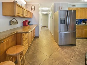 Private kitchen - Casa Del Mar Resort, Marvelous beach front, Ocean views in Galveston 391, (Galveston)
