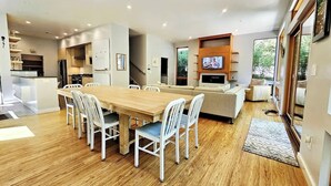 Dining - Modern Hideaway in the Redwoods (Felton)
