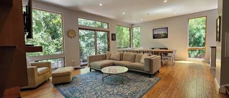 TV, fireplace, offices