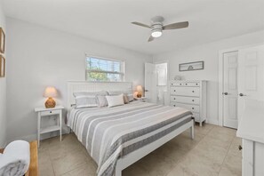 3 bedrooms, iron/ironing board, travel crib, free WiFi