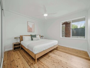 1 bedroom, desk, iron/ironing board, WiFi