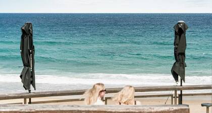 Prickly Pear Stays in Merewether - Ranclaud St, 2-bedroom