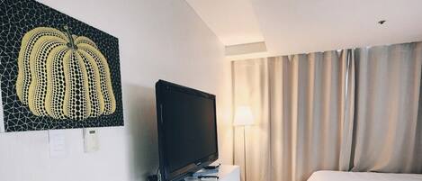 1 habitación, tabla de planchar con plancha, wifi y ropa de cama