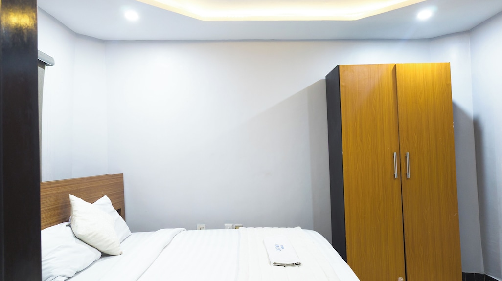 Jadelite Hotel With Ac In Marvelous Lagos - Lagos