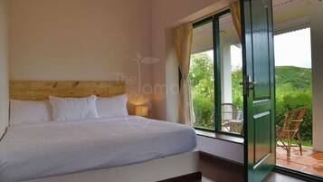 Deluxe Double Room, Hill View | Iron/ironing board, free WiFi