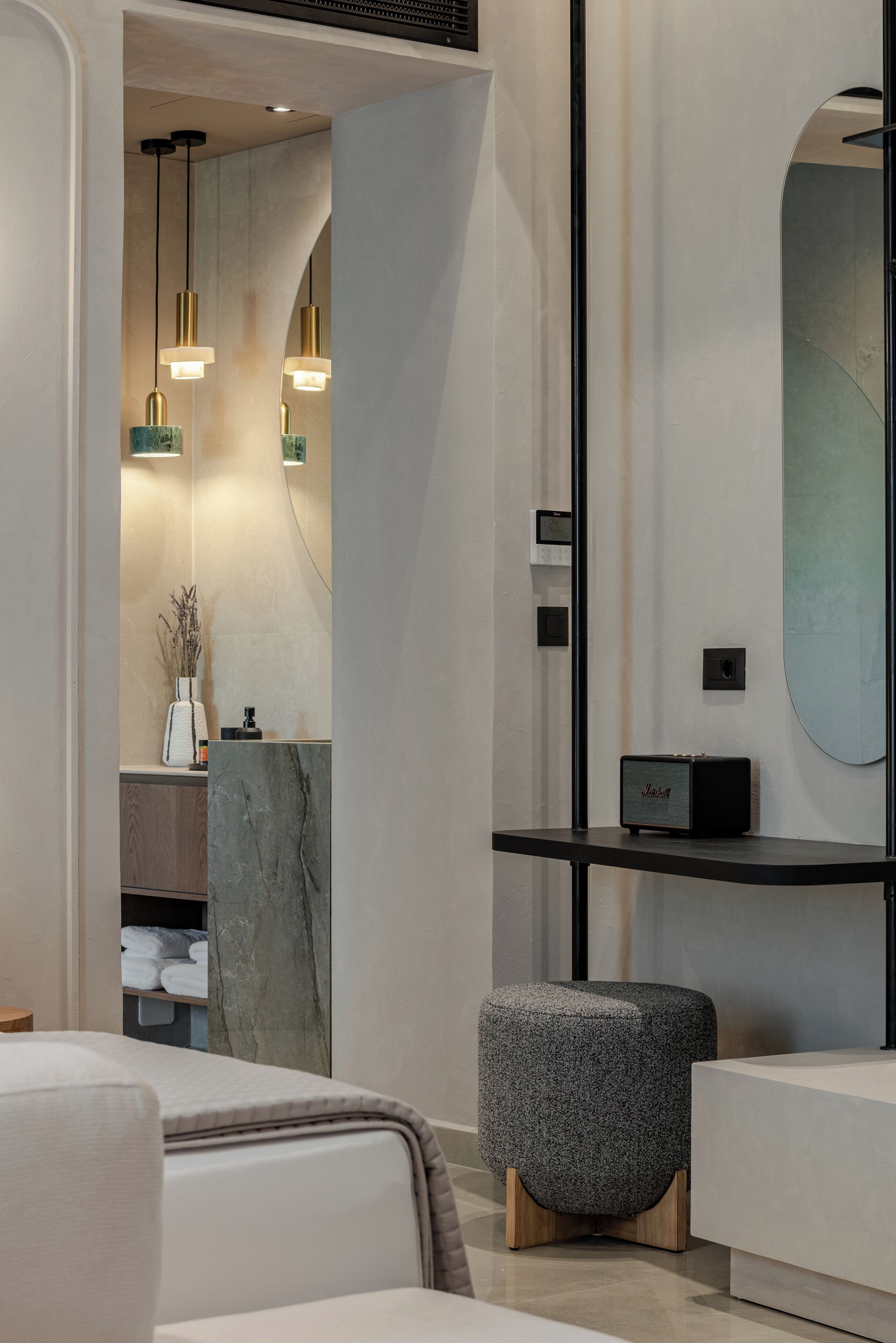 Suite Deluxe, vistas a la ciudad | Caja fuerte, wifi gratis, ropa de cama