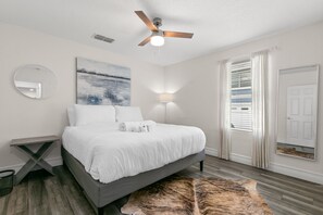 4 bedrooms, desk, iron/ironing board, WiFi - NEW! SoHo Home - Perfect Space for Families! (Tampa)