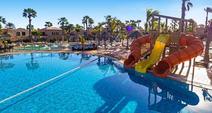 Oasis Duna Ground floor, Pool facing newly refurbished apartment, Corralejo