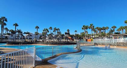 Oasis Duna Ground floor, Pool facing newly refurbished apartment, Corralejo