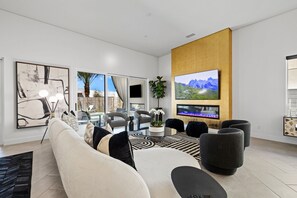 TV, fireplace