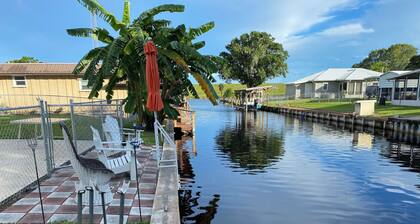 Lake Okeechobee Hideout - On the water