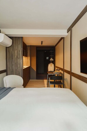 Klassieke studio | Een laptopwerkplek, verduisterende gordijnen, reisbedje, gratis wifi