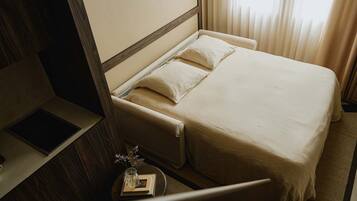 Maisonnette, 1 kingsize bed met slaapbank | Verduisterende gordijnen, gratis wifi