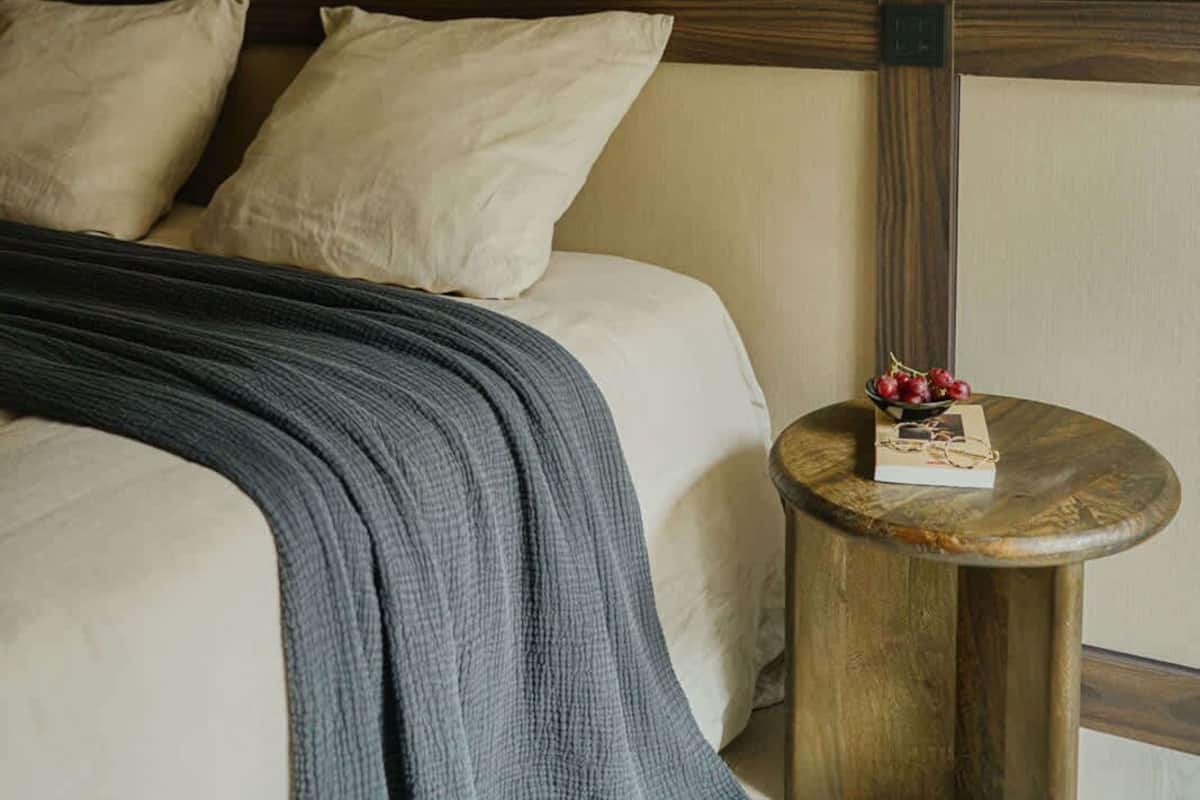 Klassieke studio, 1 queensize bed | Een laptopwerkplek, verduisterende gordijnen, reisbedje, gratis wifi