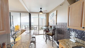 Condo, 2 habitaciones | Interior