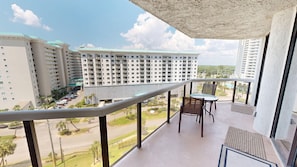 Condo, 2 Bedrooms | Property grounds