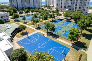 Condo, 3 Bedrooms | Sport court