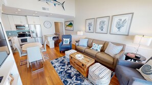 Condo, 3 habitaciones | Área de sala de estar