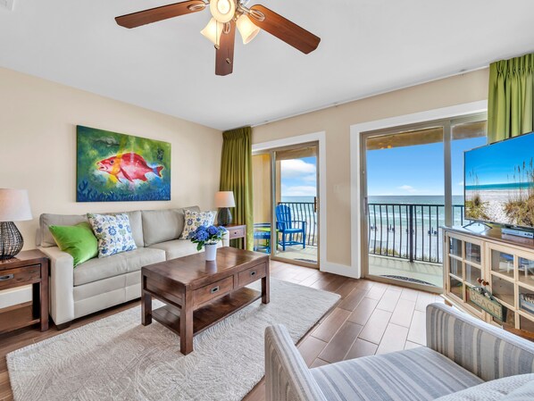 Condo, 1 chambre | Aire de séjour | Téléviseur connecté