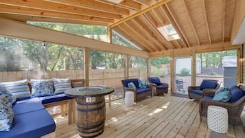 Rumah, 3 kamar tidur | Teras/patio