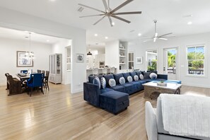 Smart TV, video games