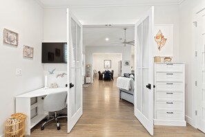 Smart TV, video games