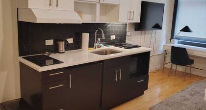 Modern Private Furnished Studio Downtown Hartford
