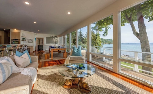 Mission Point 6BR | Bay Views, Beach, Boat Dock!