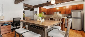 2BR Condo | Pool, HotTub, Gym! Walk to Gondola!