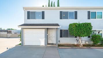 House | 3 bedrooms, Internet