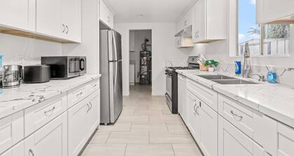 734 Glendora in Glendora