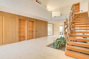 Villa | 7 bedrooms, Internet