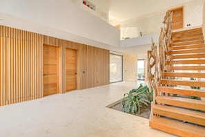 Villa | 7 bedrooms, Internet