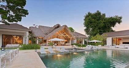Casa Cana Luxury Tropical Villa in Casa de Campo