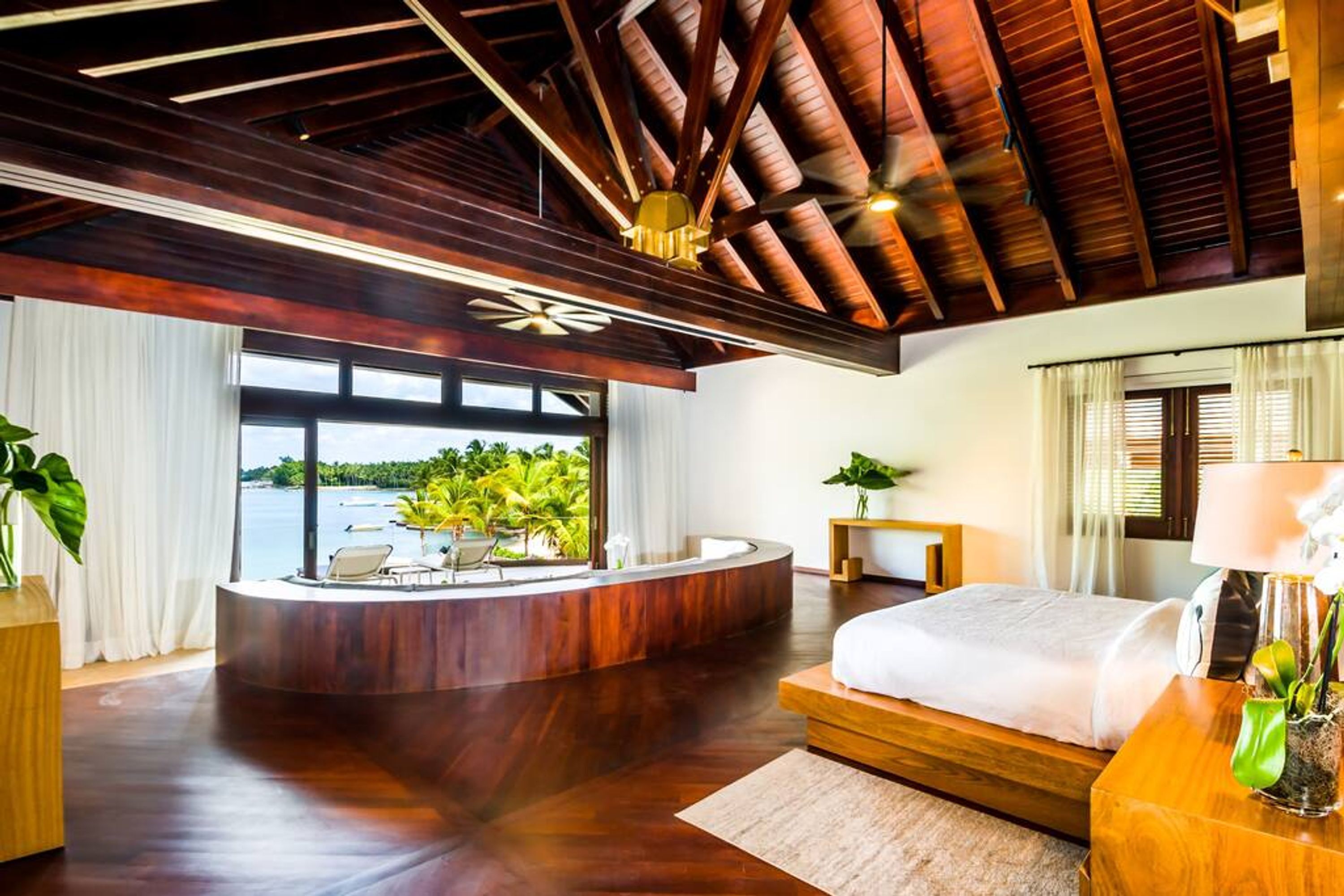 Villa, Accessible | 8 bedrooms, Internet