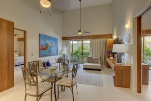 10 habitaciones y acceso a internet