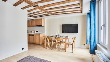 Apartment | Dining
