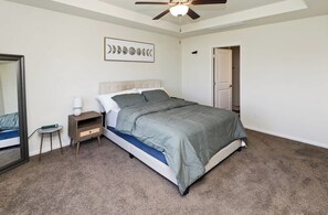 3 bedrooms, iron/ironing board, WiFi, bed sheets