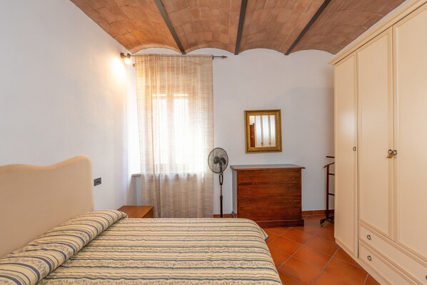 2 makuuhuonetta, Wi-Fi, vuodevaatteet