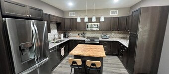 The Place to Stay - 3 Bedroom and 2 Bath