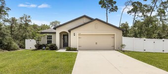 Oaks Retreat near Florida Horse Park Ocala â Fenced Yard, 3BR/2BA