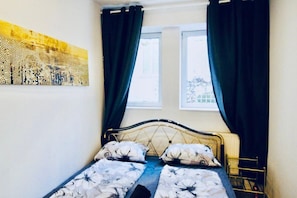 2 bedrooms, bed sheets