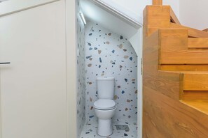 Appartement Duplex, 1 chambre, cuisine, vue jardin | Salle de bain