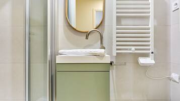 Apartment | Bathroom | Hair dryer