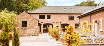 เทดสมอร์ คอทเทจส์