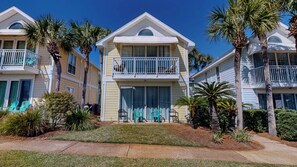 Exterior - Dog Friendly Nantucket 10AB (Destin)