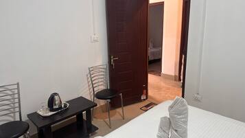 Standard Double Room, City View | Free WiFi, bed sheets