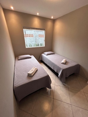 2 bedrooms, WiFi, bed sheets