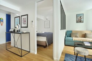 Huoneisto | 1 makuuhuone, kannettavalle tietokoneelle sopiva työtila